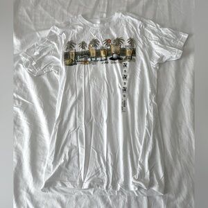 Newport Blue White Golfing Shots Graphic Tee size small